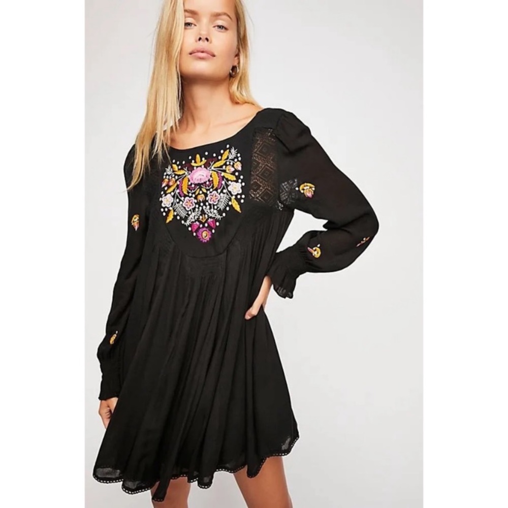 Free people mohave embroidered mini size xs great used condition
